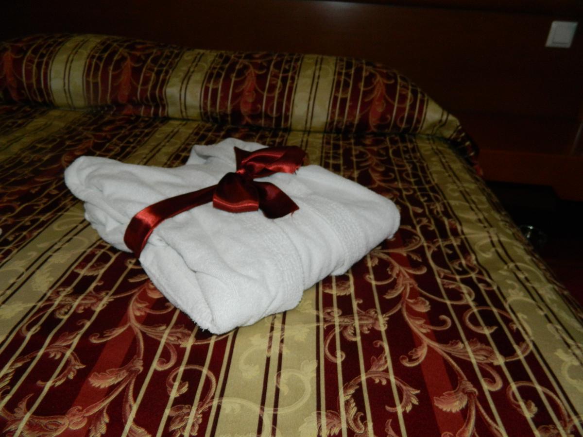 Hotel Balkana Vidovic ムルコニチ・グラード エクステリア 写真