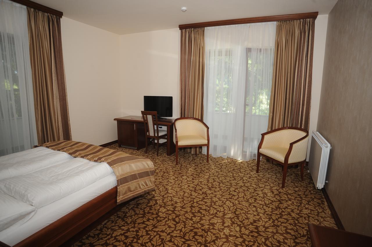 Hotel Balkana Vidovic ムルコニチ・グラード エクステリア 写真